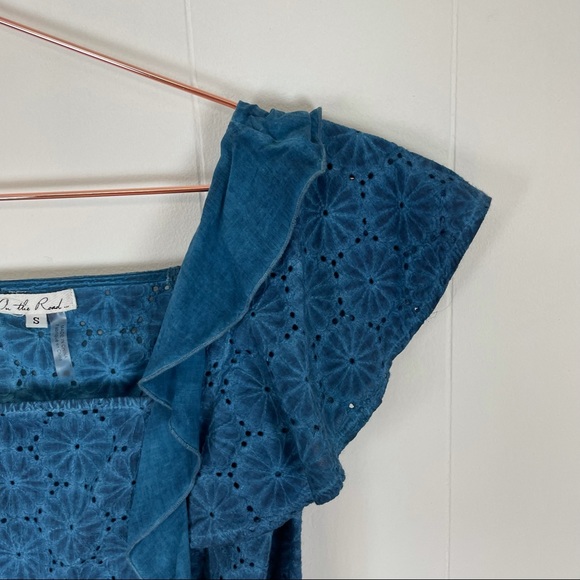 On The Road Blue Acid Wash Eyelet Ruffle Boho Hippie Top - Picture 4 of 8